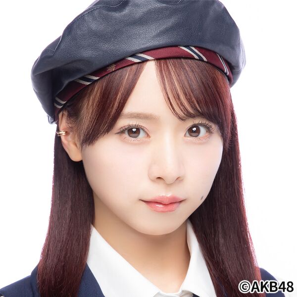 ファイル:2024年AKB48プロフィール 倉野尾成美 2.jpg