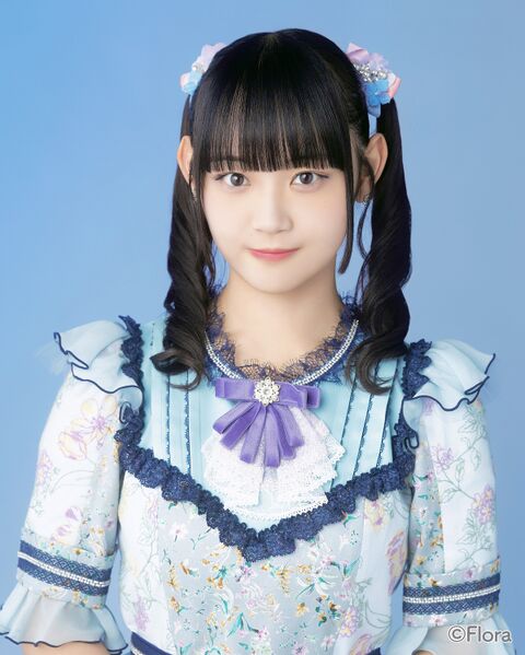 ファイル:2024年NGT48プロフィール 磯部瑠紅 2.jpg