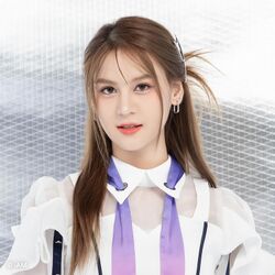 2024年BNK48プロフィール Phattharanarin Mueanarit.jpg