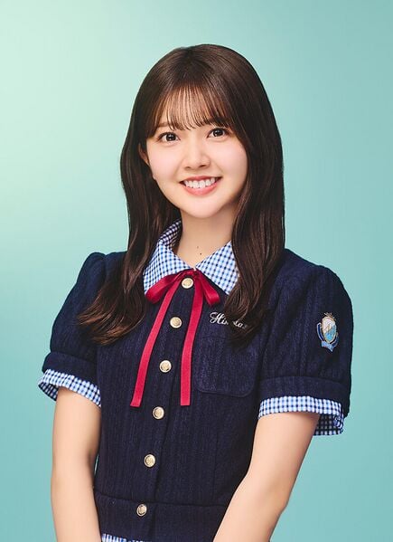 ファイル:2025年日向坂46プロフィール 山下葉留花.jpg