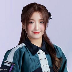 2025年BNK48プロフィール Galeya.jpg