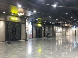 HKT48劇場 ロビー.jpg