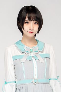 2022年AKB48 Team SHプロフィール 王晓阳 3.jpg
