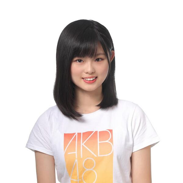 ファイル:2018年AKB48 Team TPプロフィール 林家瑩.jpg