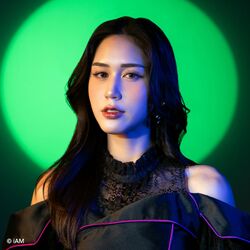 2024年BNK48プロフィール Issaree Taweegulpanit 2.jpg