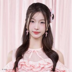 2025年BNK48プロフィール Niya 2.jpg