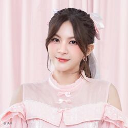 2025年BNK48プロフィール Popper 2.jpg