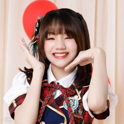 2023年BNK48プロフィール Parita Rirermkul.jpg