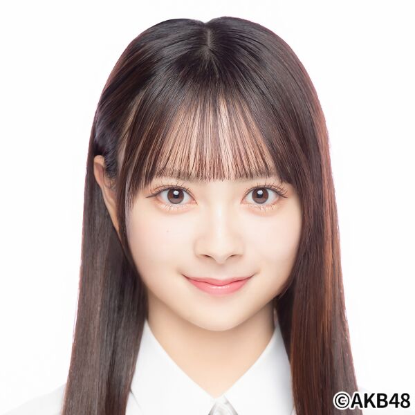 ファイル:2024年AKB48プロフィール 伊藤百花 4.jpg