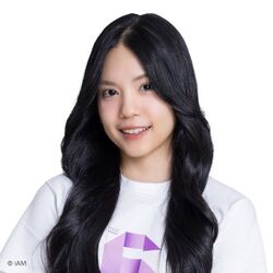 2025年BNK48プロフィール Luksorn.jpg