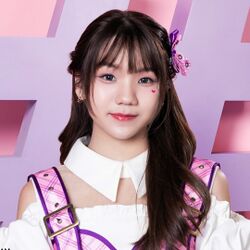 2024年BNK48プロフィール Parita Rirermkul 3.jpg