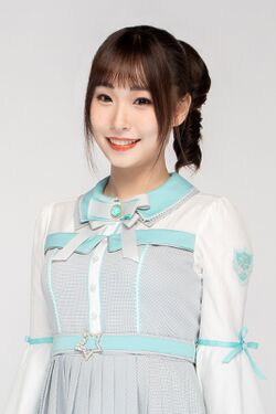 2022年AKB48 Team SHプロフィール 朱景晨 3.jpg
