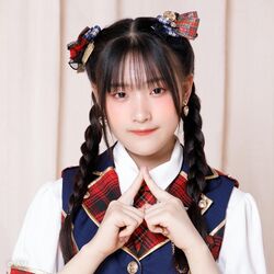 2023年BNK48プロフィール Kitchaya Udomboondee 2.jpg