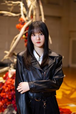 2025年12th Single BACKS LIVE!!プロフィール 増本綺良.jpg
