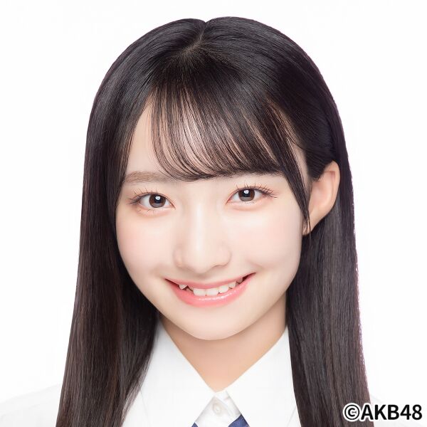 ファイル:2024年AKB48プロフィール 白鳥沙怜 4.jpg