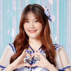 2023年BNK48プロフィール Yanisa Muangkam 3.jpg