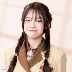 2025年BNK48プロフィール Grape 3.jpg