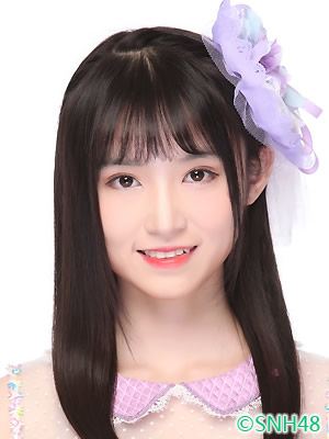 ファイル:2016年SNH48プロフィール 张菡筱.jpg