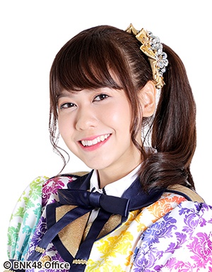 ファイル:2017年BNK48プロフィール Kanteera Wadcharathadsanakul 3.jpg