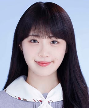 ファイル:2021年乃木坂46プロフィール 高山一実 4.jpg