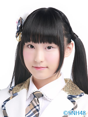 ファイル:2015年SNH48プロフィール 王晓佳.jpg