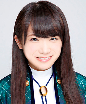 ファイル:2014年乃木坂46プロフィール 秋元真夏 3.jpg