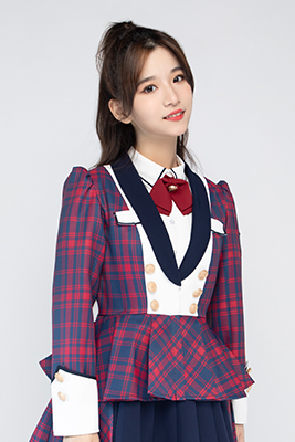 ファイル:2021年AKB48 Team SHプロフィール 李佳慧 4.jpg