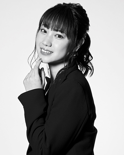 ファイル:2018年吉本坂46プロフィール 高野祐衣 3.jpg
