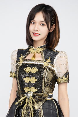 ファイル:2021年AKB48 Team SHプロフィール 刘念 3.jpg
