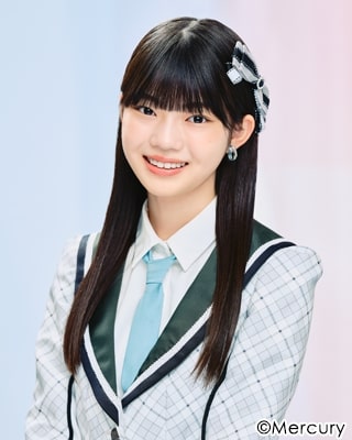 ファイル:2022年HKT48プロフィール 藤野心葉 2.jpg