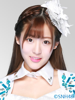 ファイル:2015年SNH48プロフィール 孙芮 3.jpg
