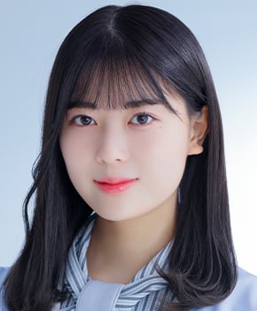ファイル:2021年乃木坂46プロフィール 岩本蓮加 2.jpg