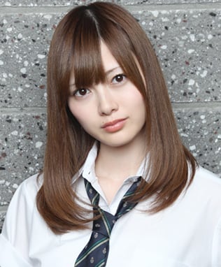 ファイル:2011年乃木坂46プロフィール 白石麻衣.jpg
