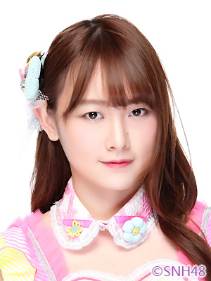 ファイル:2016年SNH48プロフィール 唐安琪.jpg