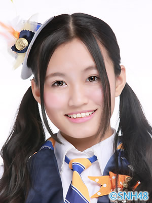 ファイル:2015年SNH48プロフィール 张昕.jpg