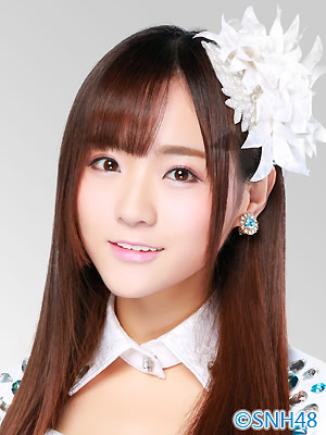 ファイル:2015年SNH48プロフィール 莫寒 3.jpg