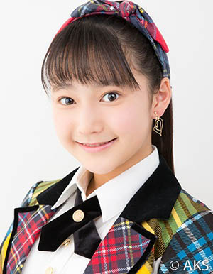 ファイル:2018年AKB48プロフィール 鈴木くるみ.jpg