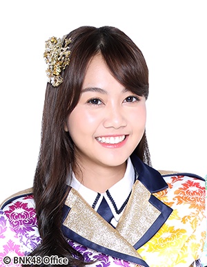 ファイル:2017年BNK48プロフィール Mesa Chinavicharana 3.jpg