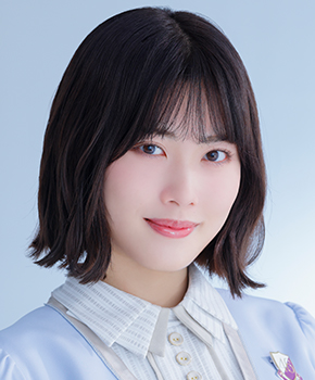 ファイル:2021年乃木坂46プロフィール 伊藤純奈 2.jpg