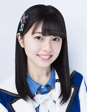 ファイル:2017年HKT48プロフィール 地頭江音々.jpg