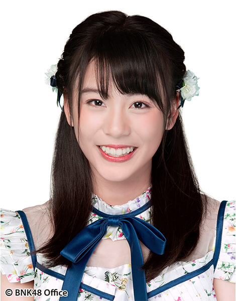 ファイル:2018年BNK48プロフィール Natticha Chantaravareelekha 2.jpg