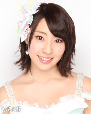 ファイル:2013年AKB48プロフィール 藤江れいな.jpg