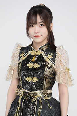 ファイル:2021年AKB48 Team SHプロフィール 孔珂昕 3.jpg