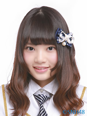 ファイル:2014年SNH48プロフィール 何晓玉.jpg
