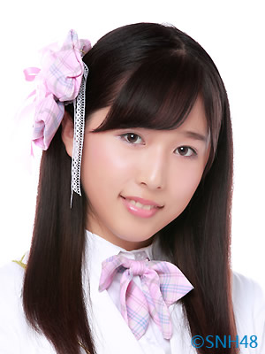 ファイル:2014年SNH48プロフィール 刘佩鑫.jpg