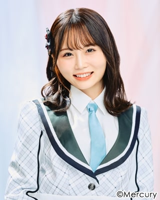 ファイル:2022年HKT48プロフィール 秋吉優花.jpg