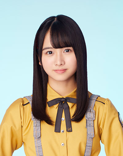 ファイル:2019年日向坂46プロフィール 上村ひなの 3.jpg