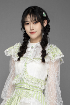 ファイル:2023年AKB48 Team SHプロフィール 吴凡.jpg