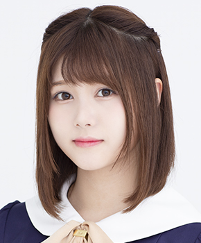 ファイル:2019年乃木坂46プロフィール 伊藤理々杏.jpg