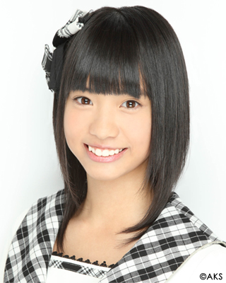 ファイル:2012年HKT48プロフィール 岡本尚子.jpg